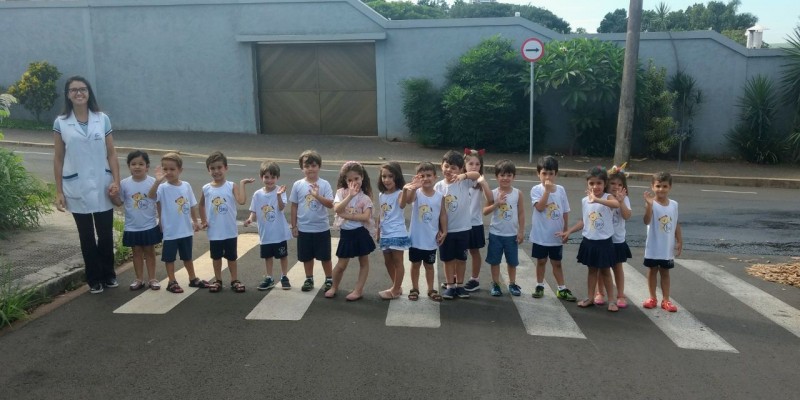 Educação Infantil - Passeio ao quarteirão JDII eb546e28c0b70545c092f36dd361218d.jpg