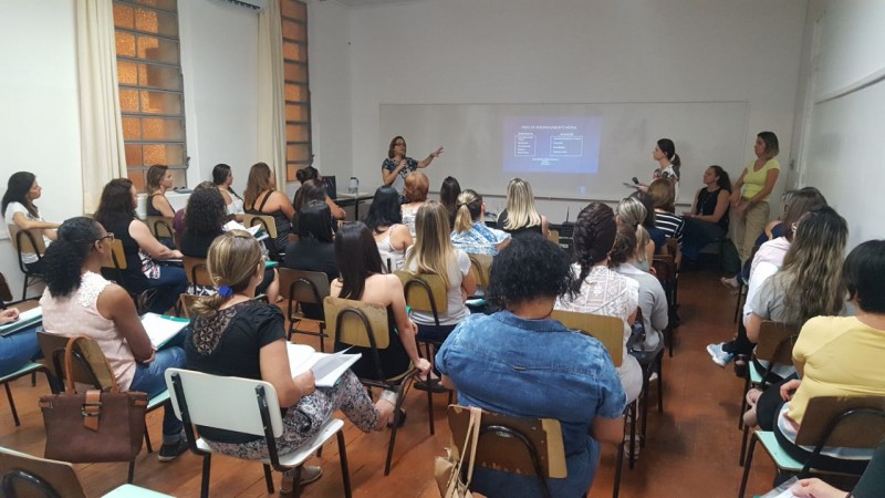 Fundamental 1 realiza reunião de pais e responsáveis baf3ba7ced4f16464f626a1b713a80e2.jpg