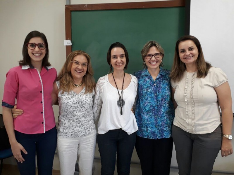 Ex-aluna de psicologia das FIJ é qualificada no mestrado na UFSCAR 71b1befbcae10f23972ae006bc61e278.jpg