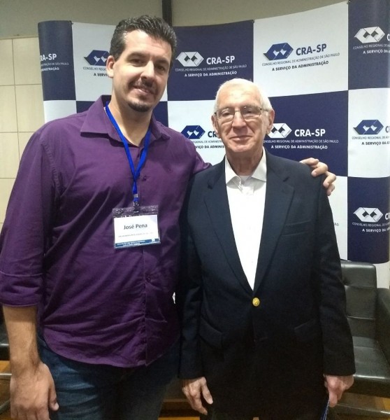 Docente participa de evento em SP 78f37bc38b53bb3f5f222521fec5c419.jpg