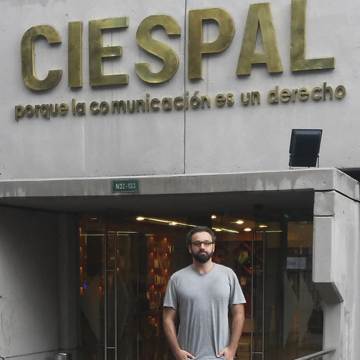 Professor vai ao Equador para realizar pesquisas no Ciespal bdf54e2d6626e38468a09876b1a0f6a8.png